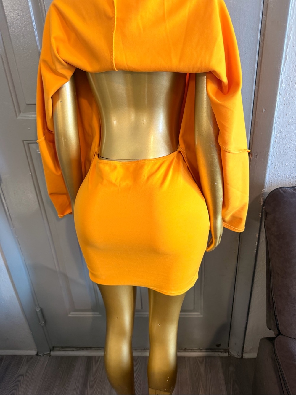 Vibrant Yellow Bodycon Cape Sleeve Dress - Picture 4 of 7